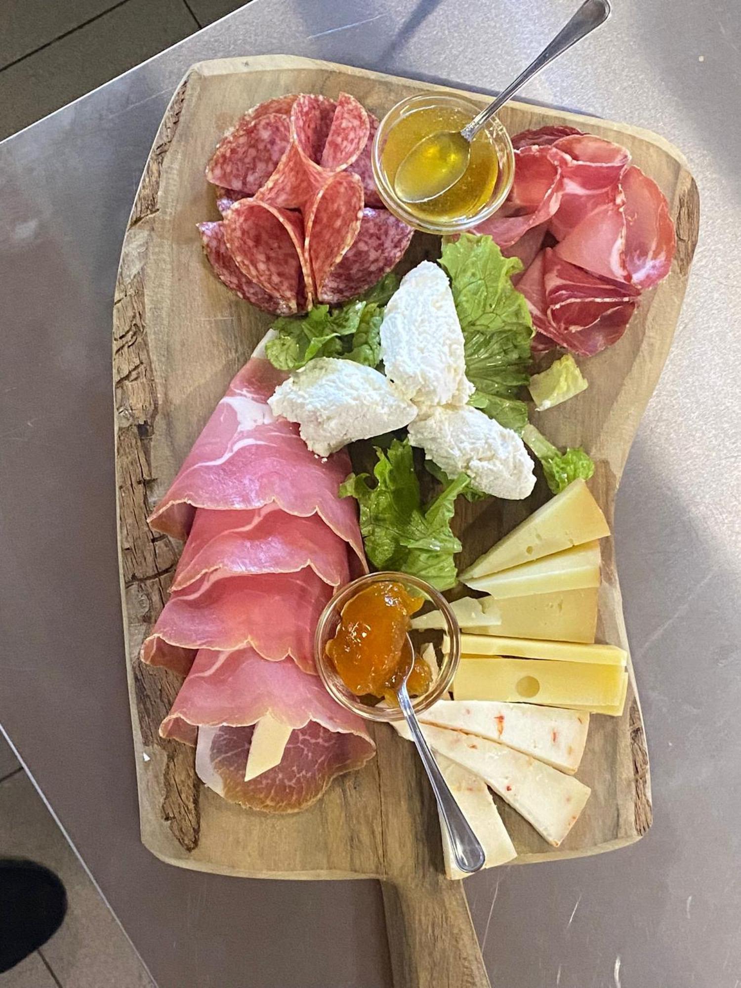 Agriturismo Podere Farnesiana 塔尔奎尼亚 外观 照片