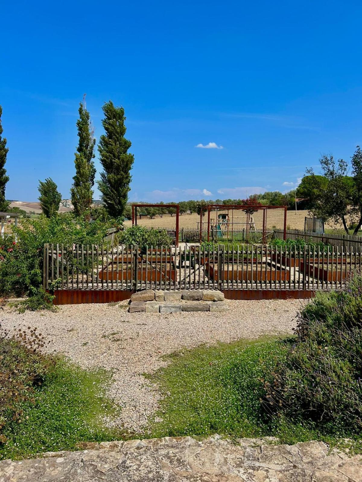 Agriturismo Podere Farnesiana 塔尔奎尼亚 外观 照片