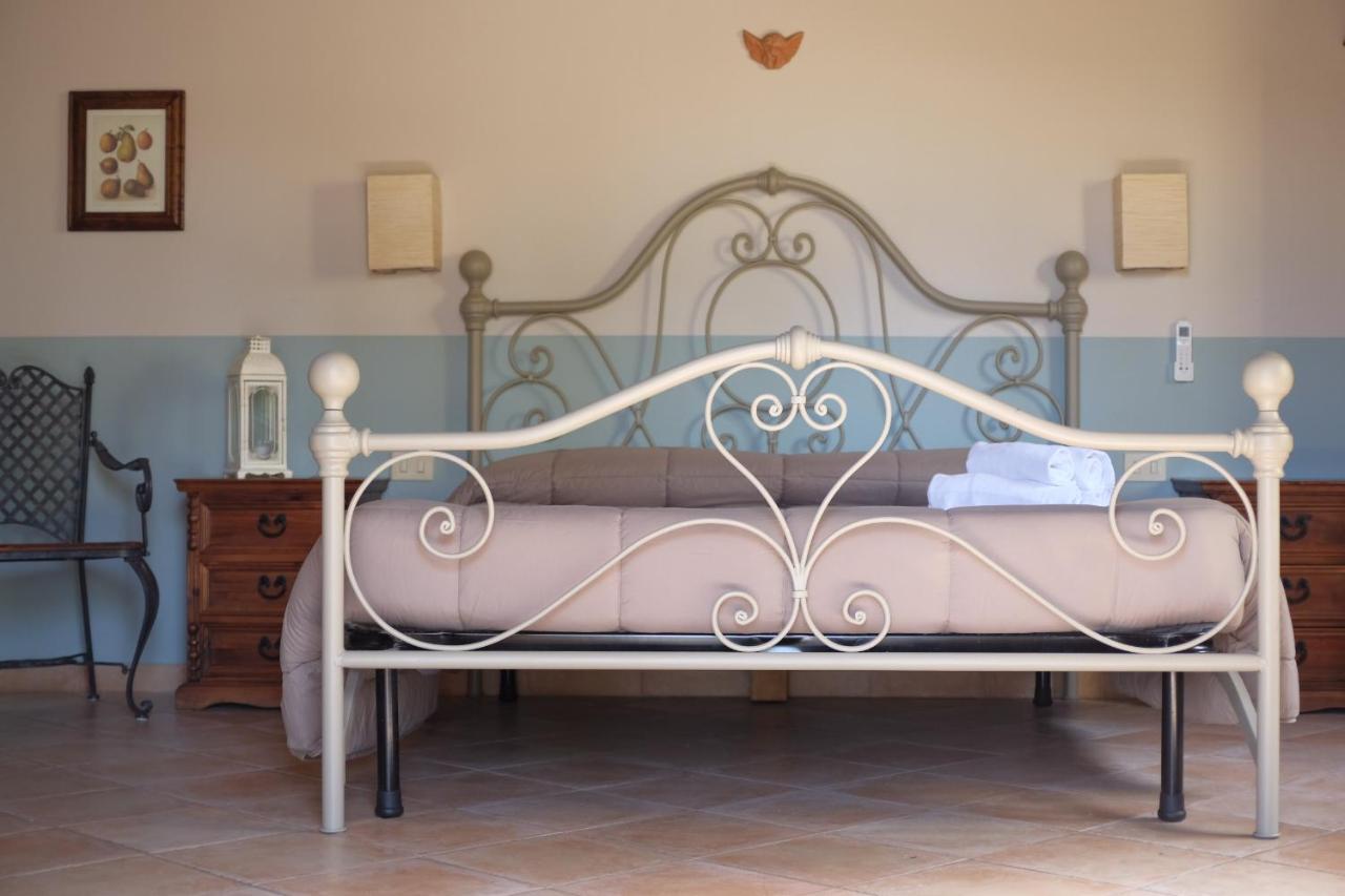Agriturismo Podere Farnesiana 塔尔奎尼亚 外观 照片