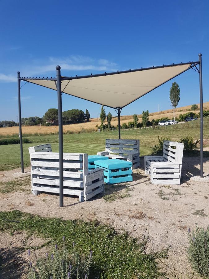 Agriturismo Podere Farnesiana 塔尔奎尼亚 外观 照片